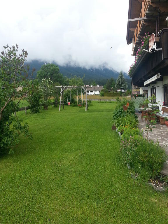 Haus Karwendelblick Bed & Breakfast Leutasch Luaran gambar