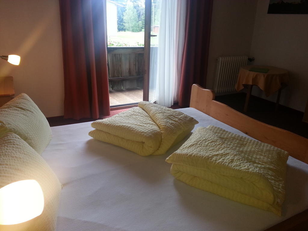 Haus Karwendelblick Bed & Breakfast Leutasch Bilik gambar